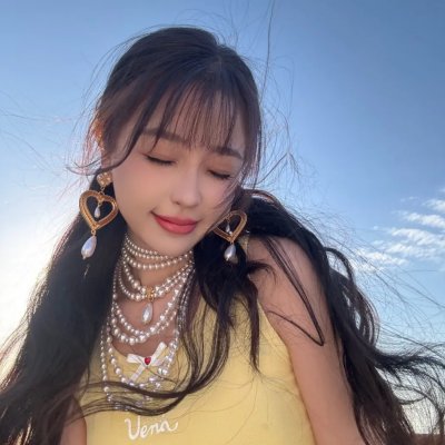 无尘之地海报